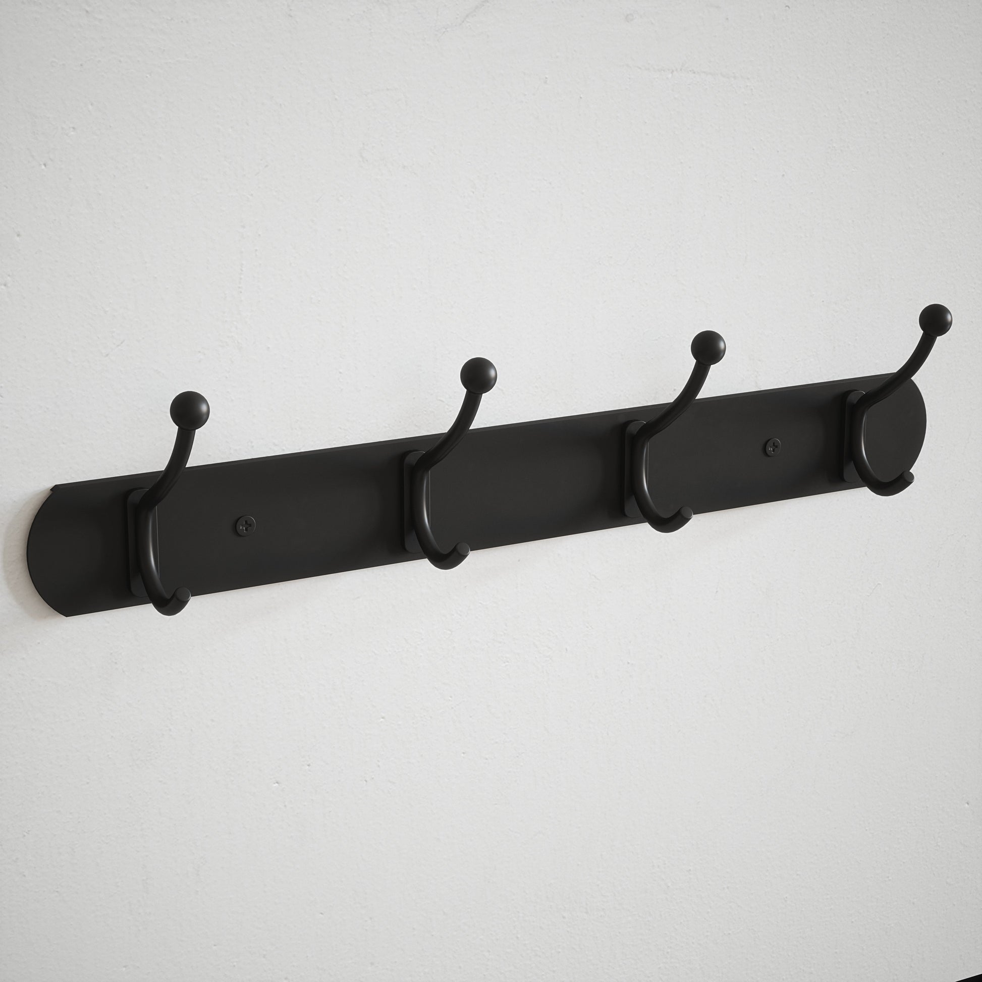 Hook Rail with 4 Hooks